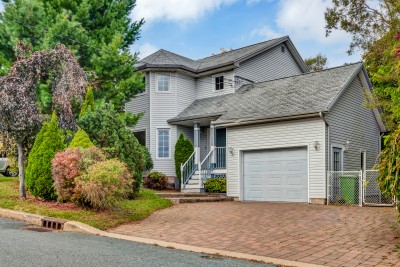 15 Canting Dr, Middle Sackville, NS